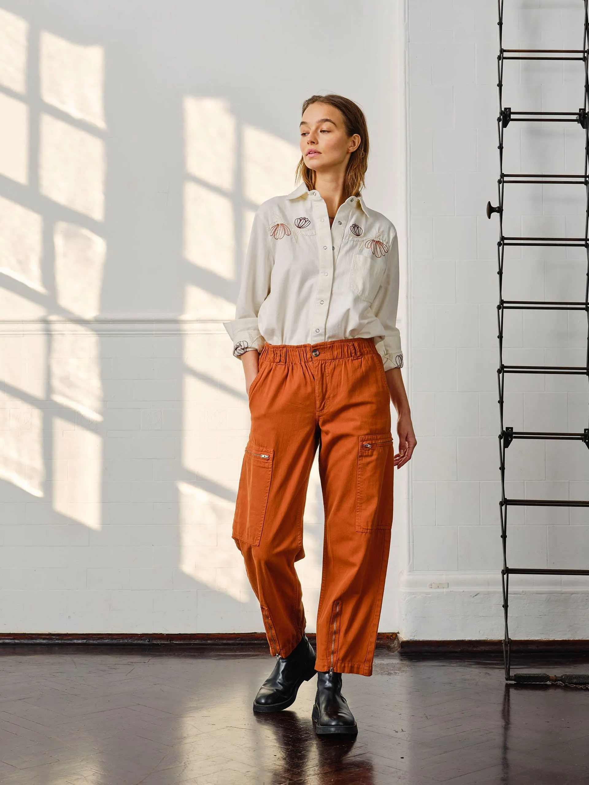 Amelia pant in caramel